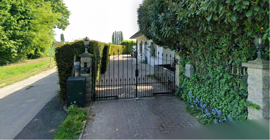 Entrée du centre "En Plein Eveil"